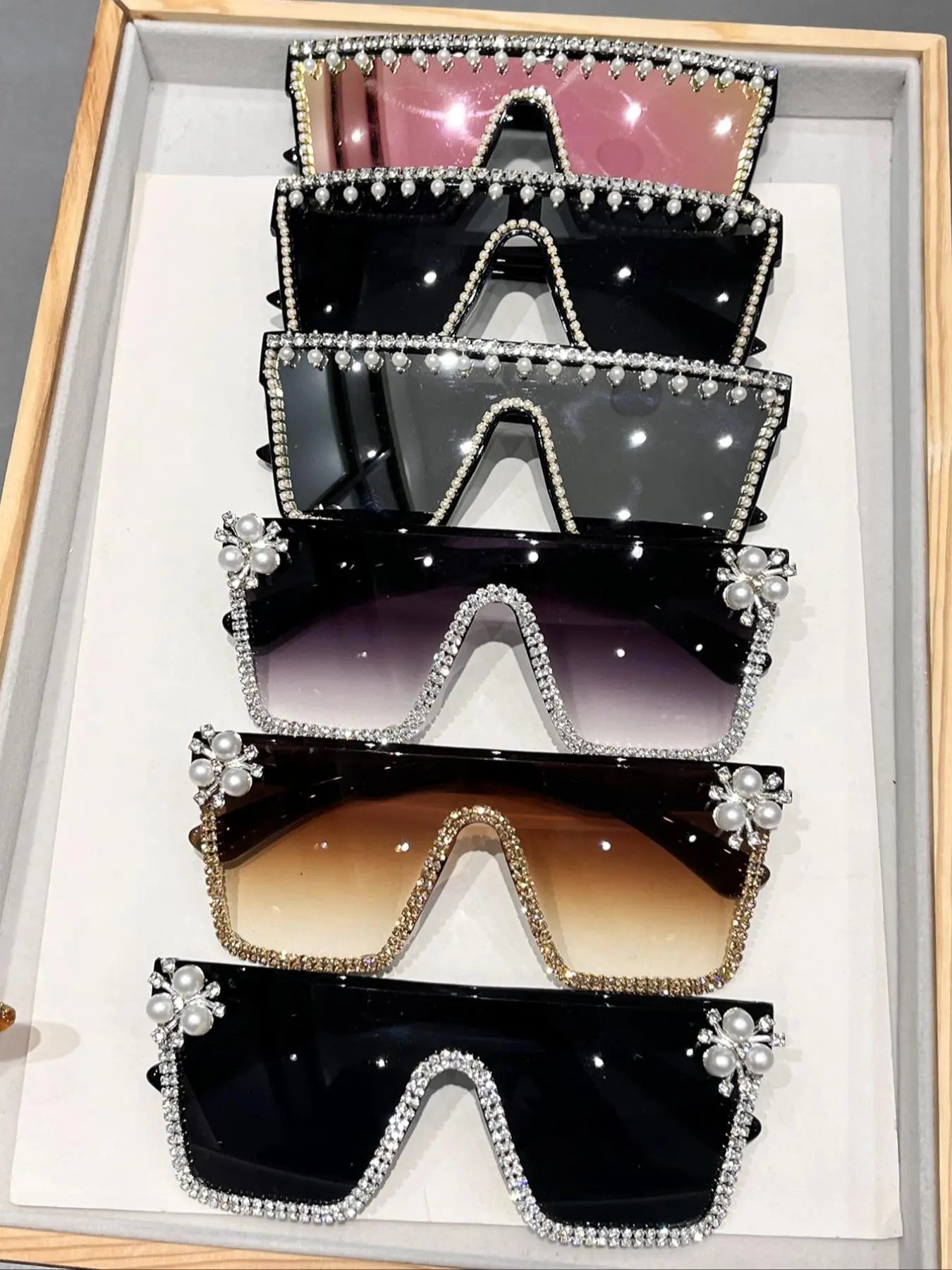 Unisex Fashionable Flat Top Sunglasses