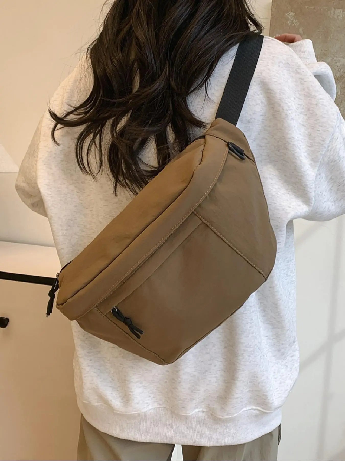 Women's Stylish Large Capacity Embossed Textured Zipper Belt Bag