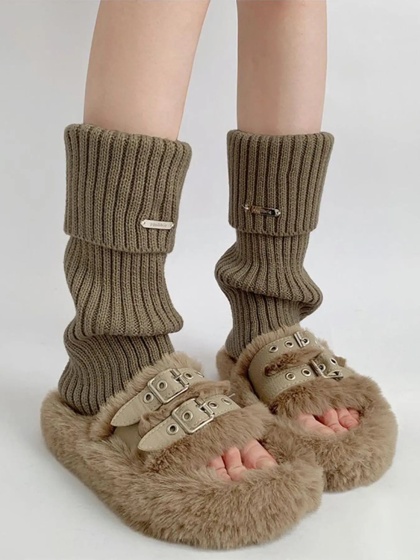 Women's Minimalist Solid Color Leg Warmers with Metal Label Detail