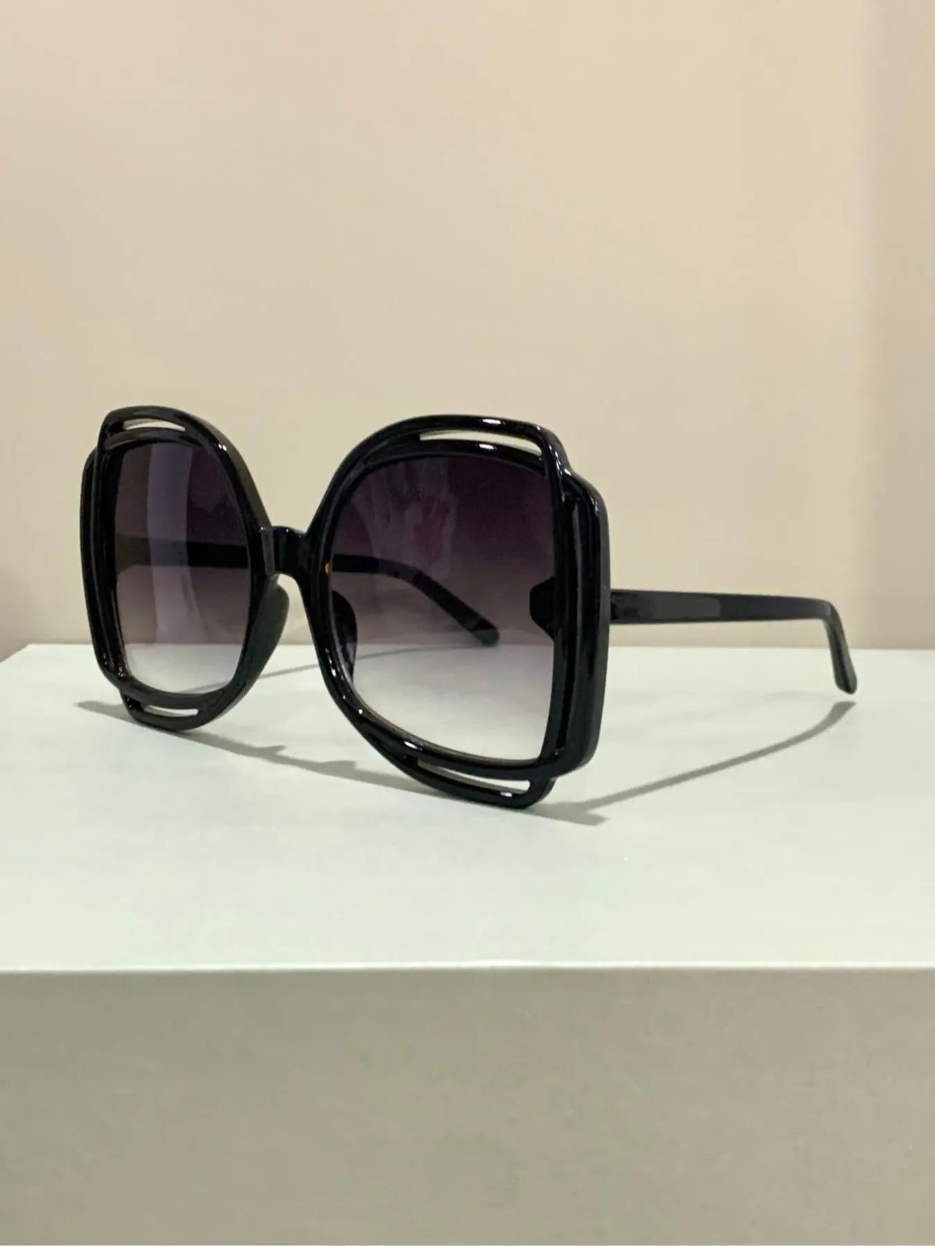 Trendy Unisex Large Frame Glasses