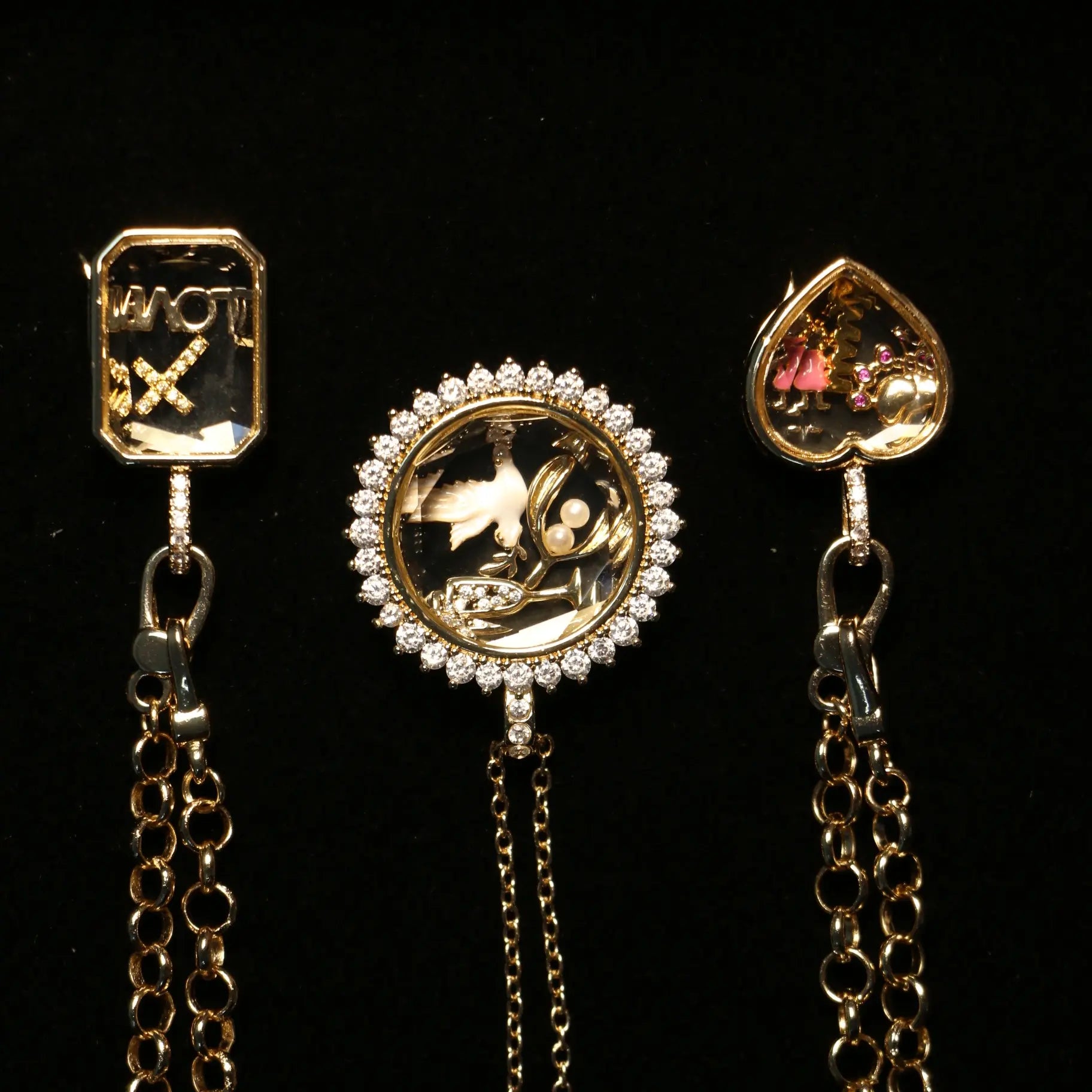 Invisawear Daisy Chain Gold Miami Cuban Link Necklace