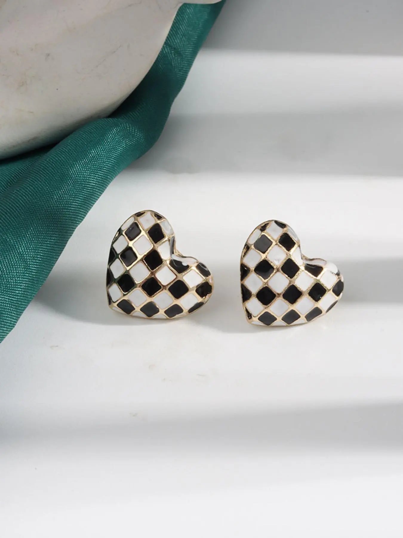 Checkerboard Heart-Shaped Enamel Stud Earrings