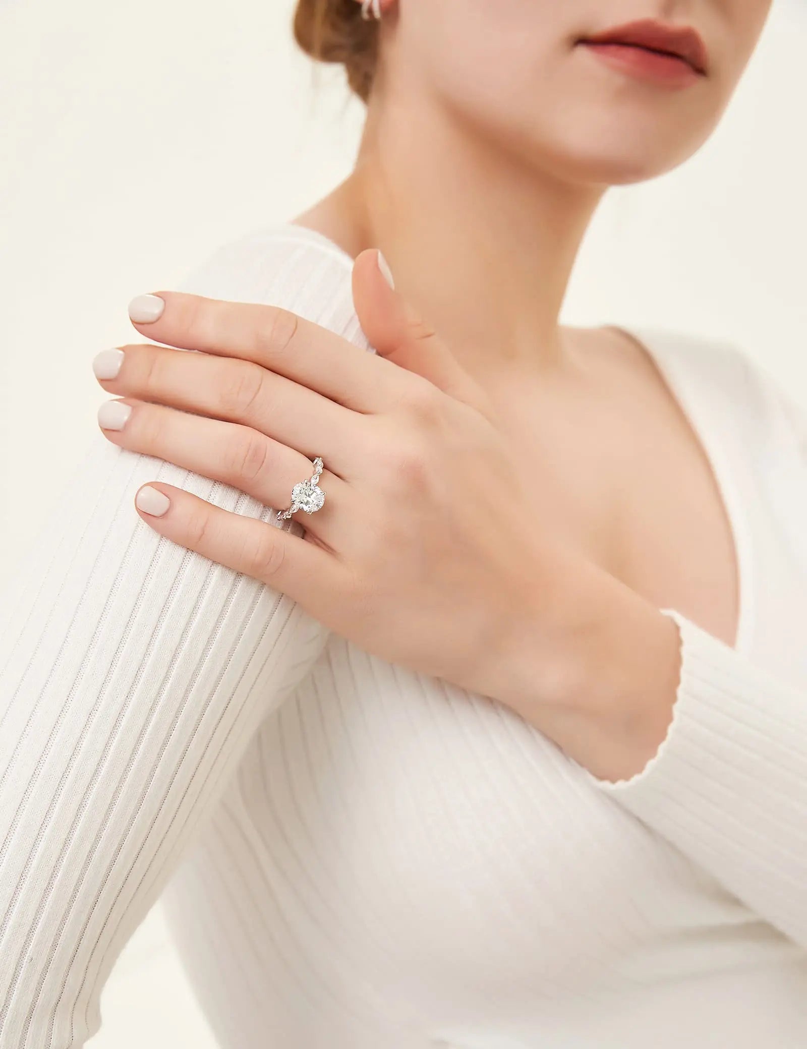 EAMTI 3 CT Oval Cut Cubic Zirconia Engagement Ring in 925 Sterling Silver with Halo Design for Women