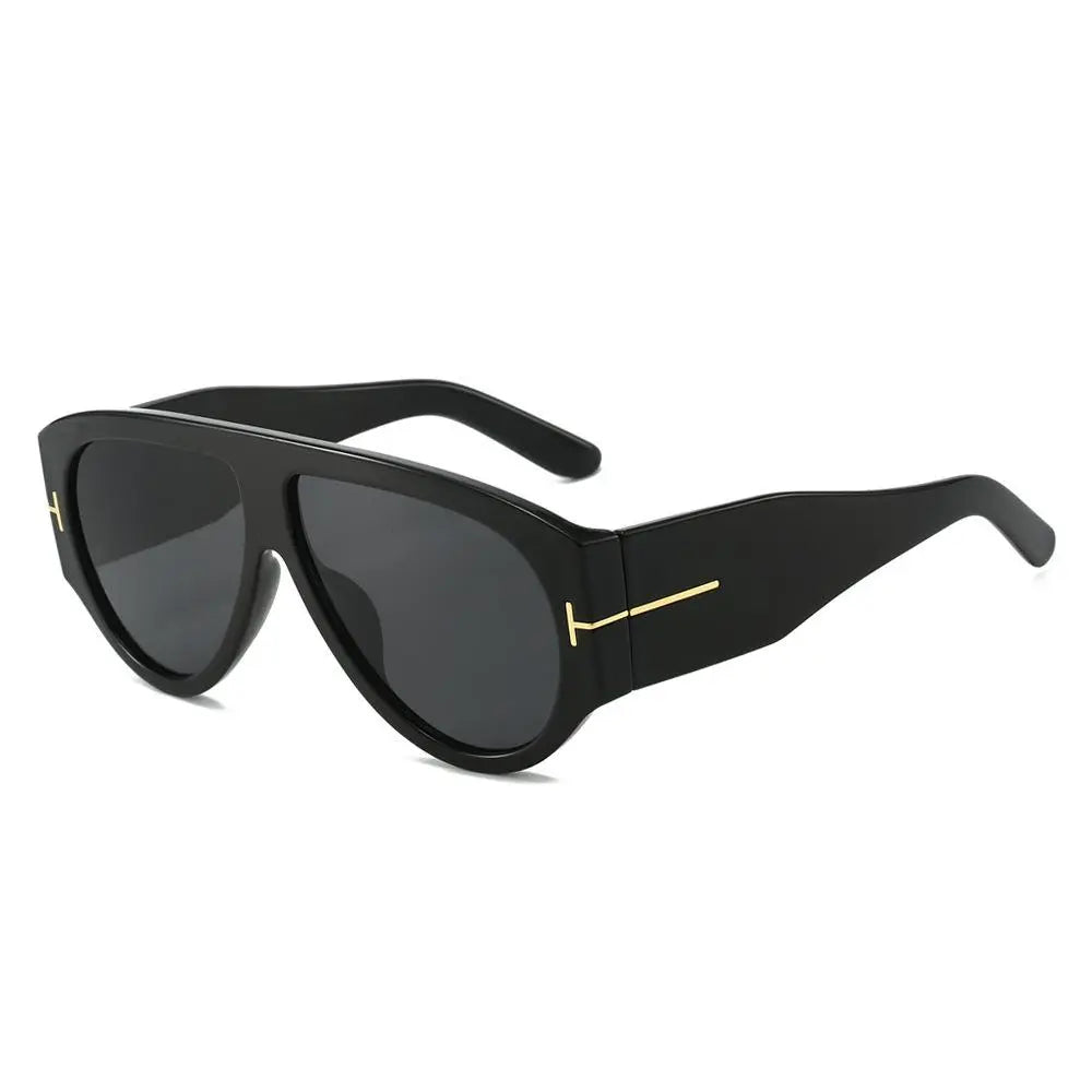 Retro-Inspired Oversized Sunglasses