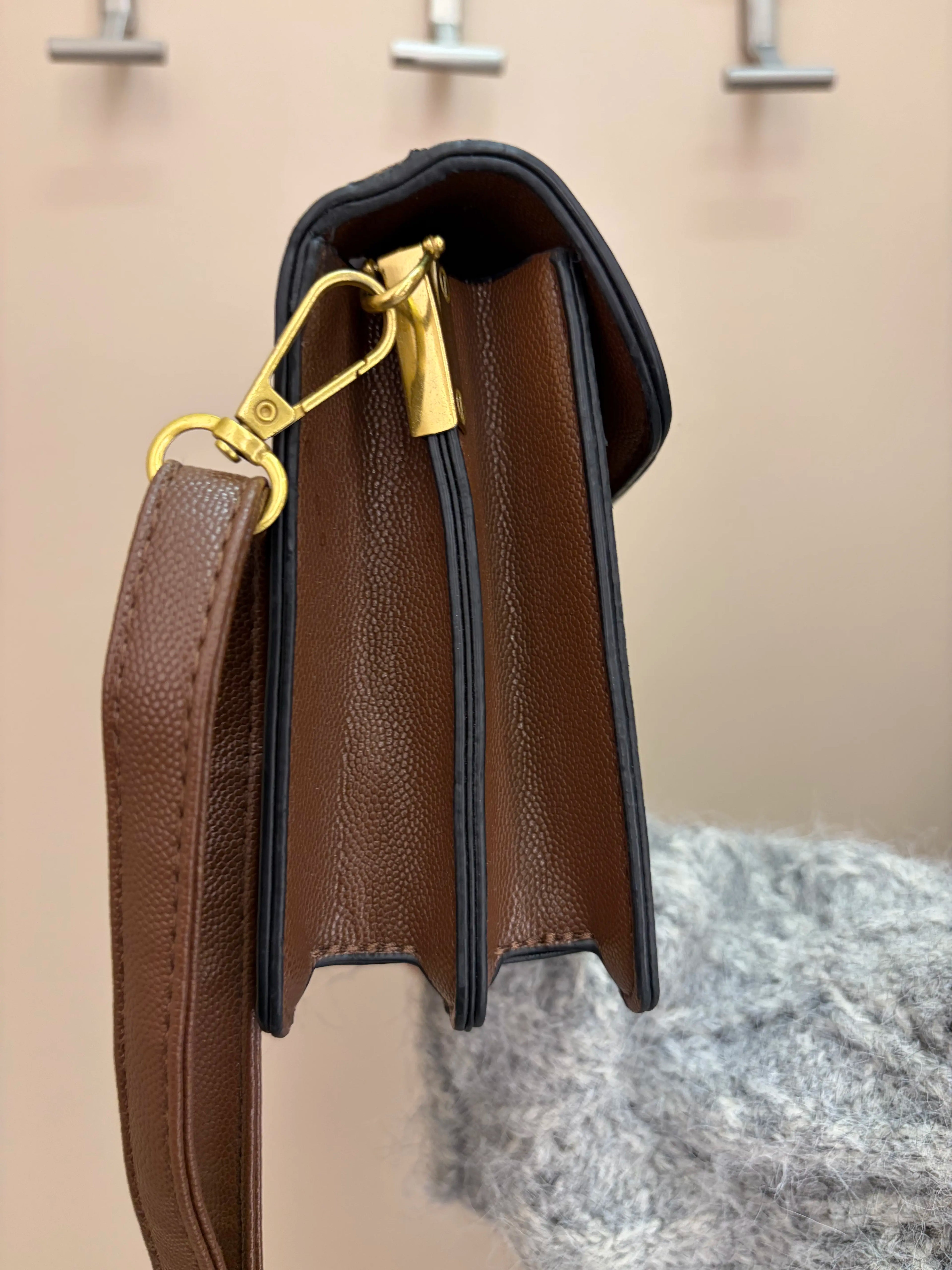 Minimalist Crossbody Bag