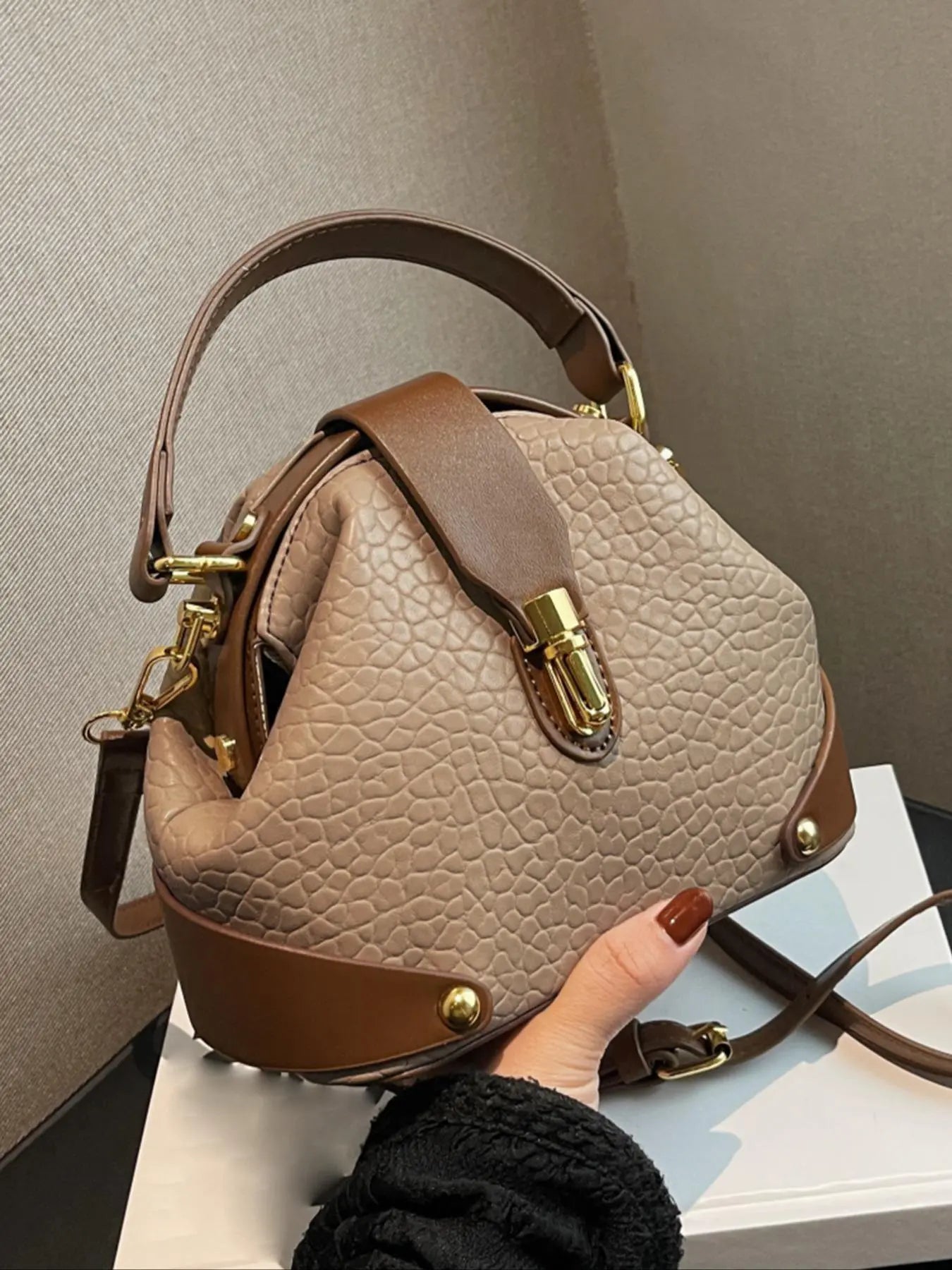 Elegant Colorblock Women's Handbag