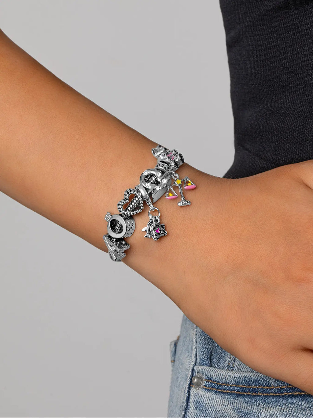 Sophisticated Bear Zodiac Pendant Necklace and Bracelet Set