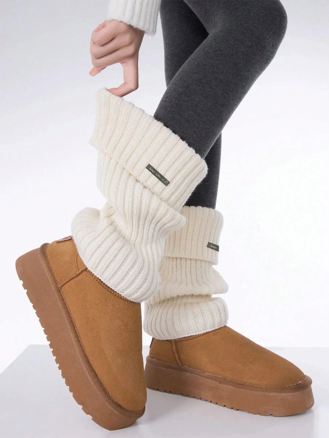 Women's Minimalist Solid Color Leg Warmers with Metal Label Detail