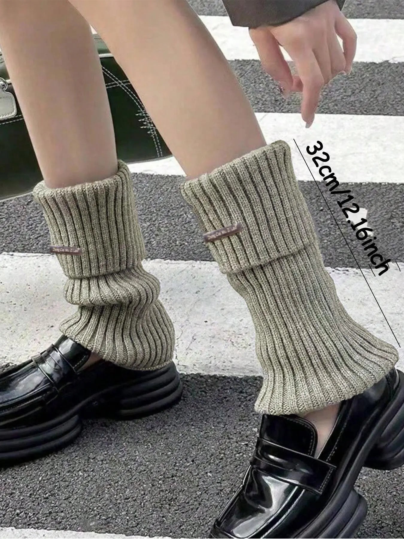 Women's Minimalist Solid Color Leg Warmers with Metal Label Detail