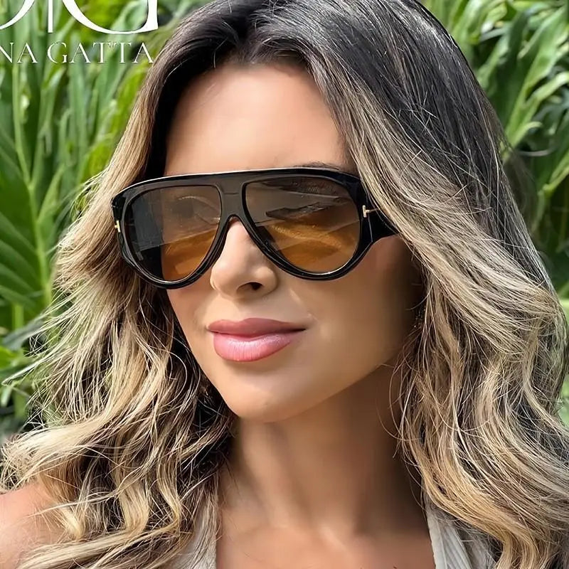 Retro-Inspired Oversized Sunglasses